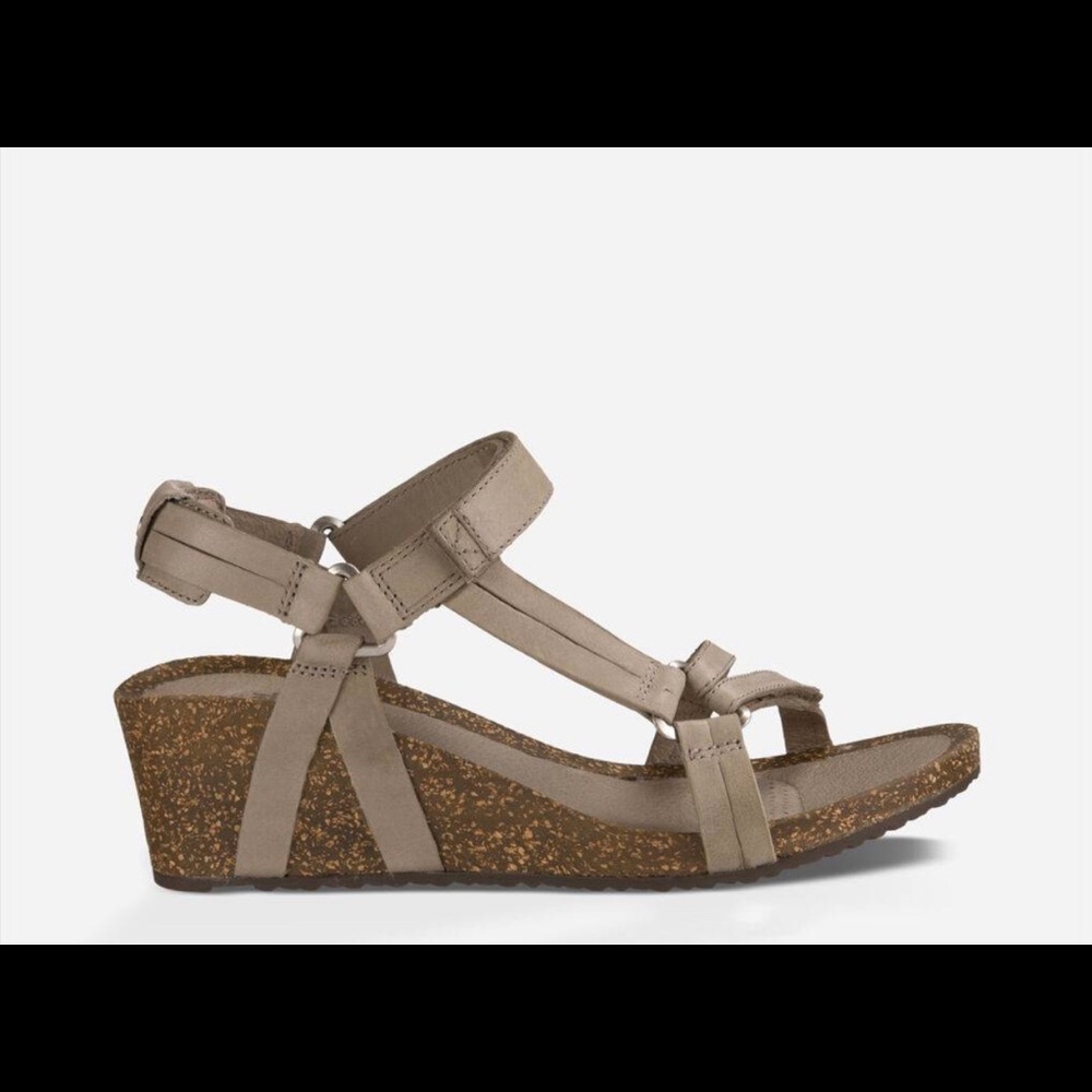 Teva Ysidro Universal Wedge Women’s Sandal